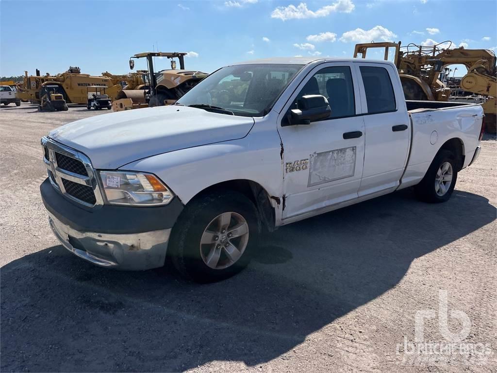 RAM 1500 Pikapai / Bortiniai sunkvežimiai
