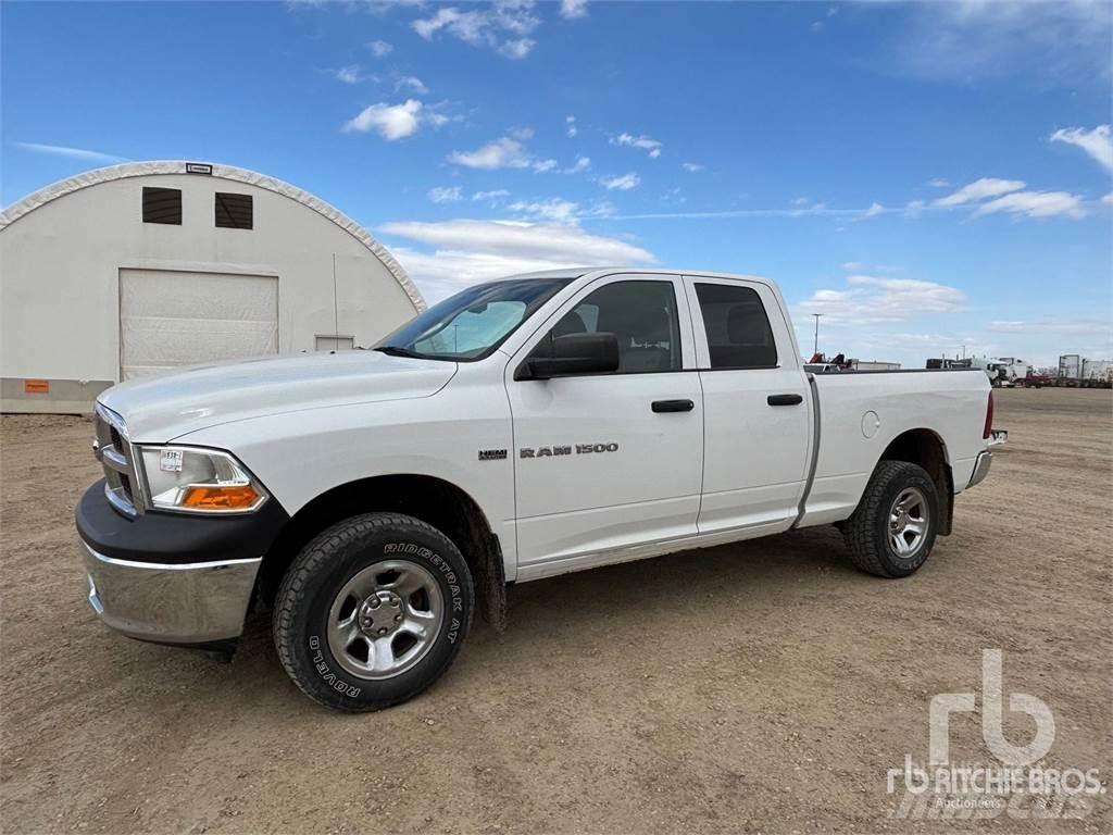 RAM 1500 Pikapai / Bortiniai sunkvežimiai