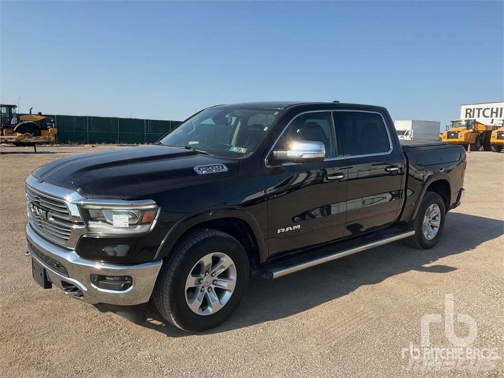 RAM 1500 Pikapai / Bortiniai sunkvežimiai