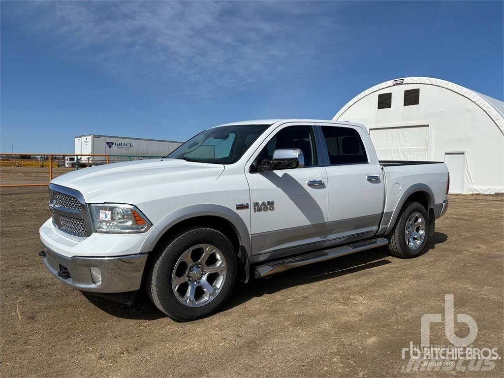 RAM 1500 Pikapai / Bortiniai sunkvežimiai