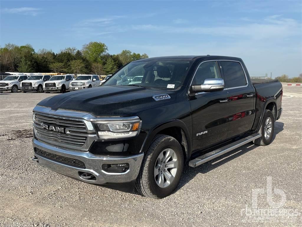 RAM 1500 Pikapai / Bortiniai sunkvežimiai