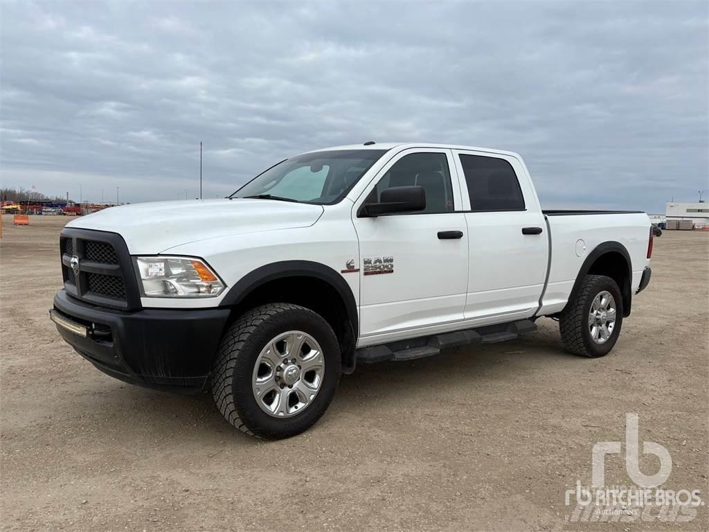 RAM 1500 Pikapai / Bortiniai sunkvežimiai