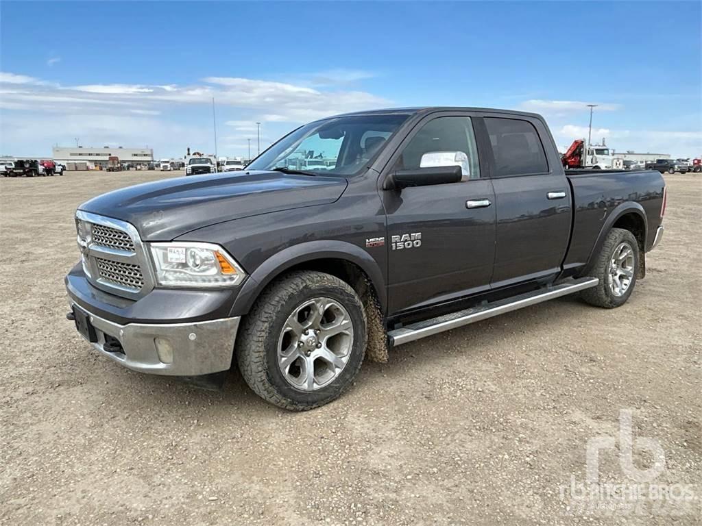RAM 1500 Pikapai / Bortiniai sunkvežimiai