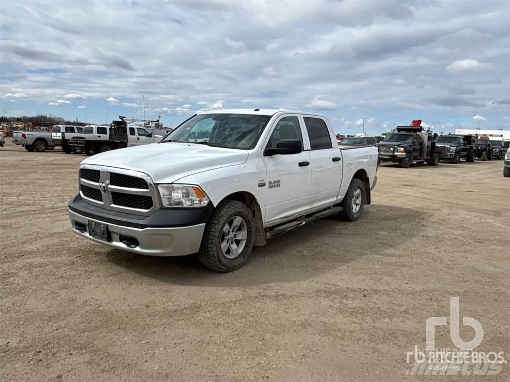 RAM 1500 Pikapai / Bortiniai sunkvežimiai