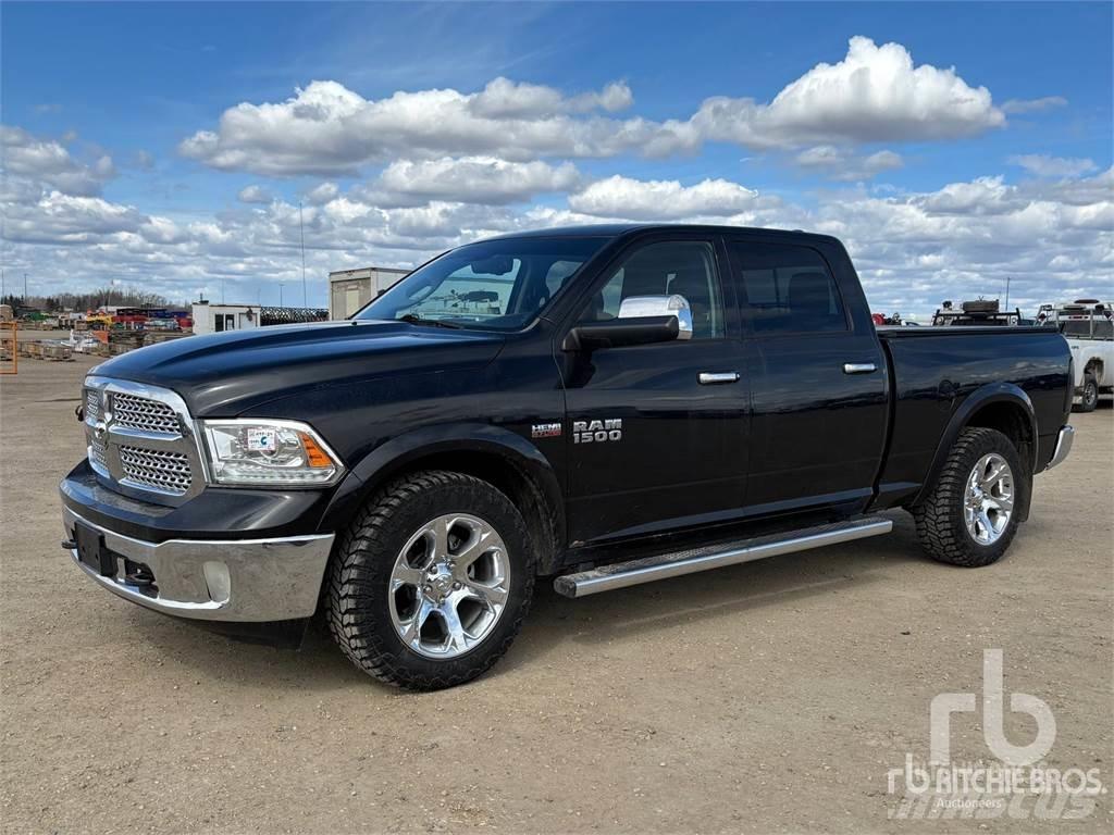 RAM 1500 Pikapai / Bortiniai sunkvežimiai