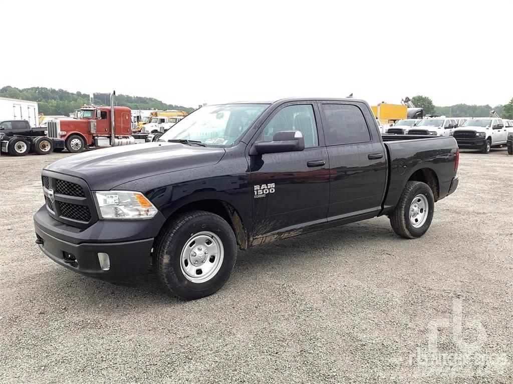 RAM 1500 Pikapai / Bortiniai sunkvežimiai