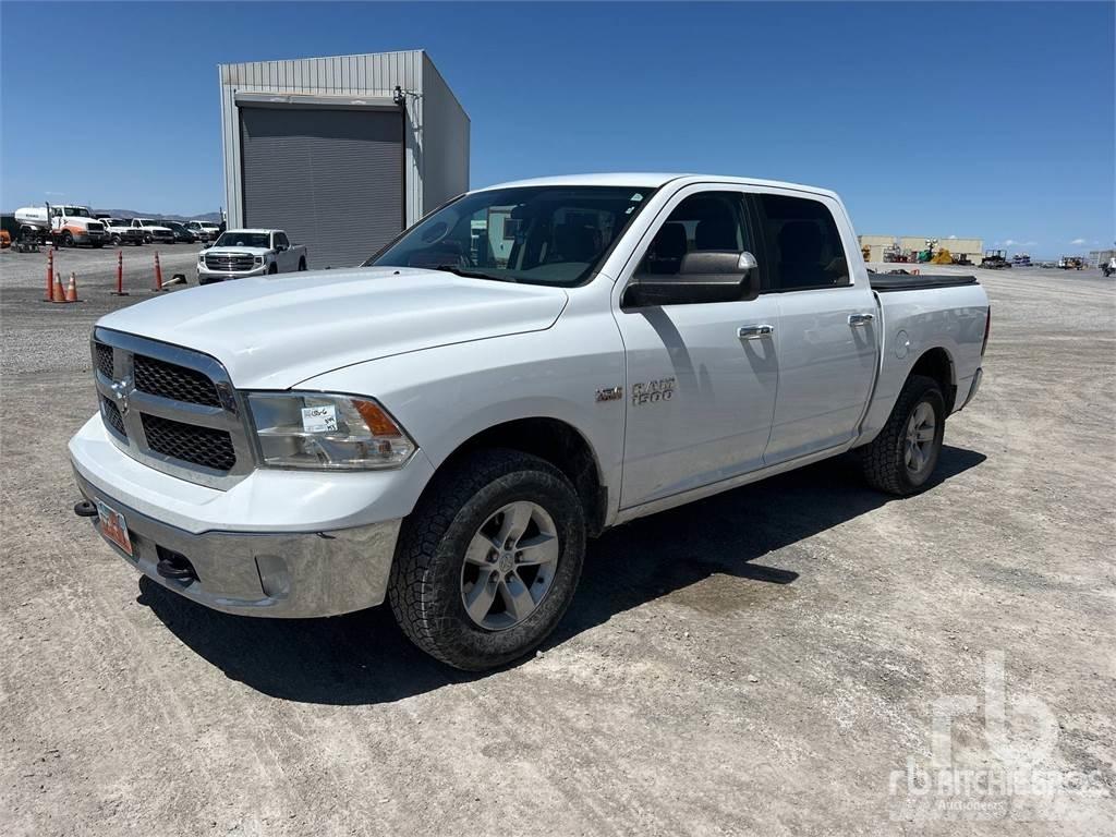 RAM 1500 Pikapai / Bortiniai sunkvežimiai