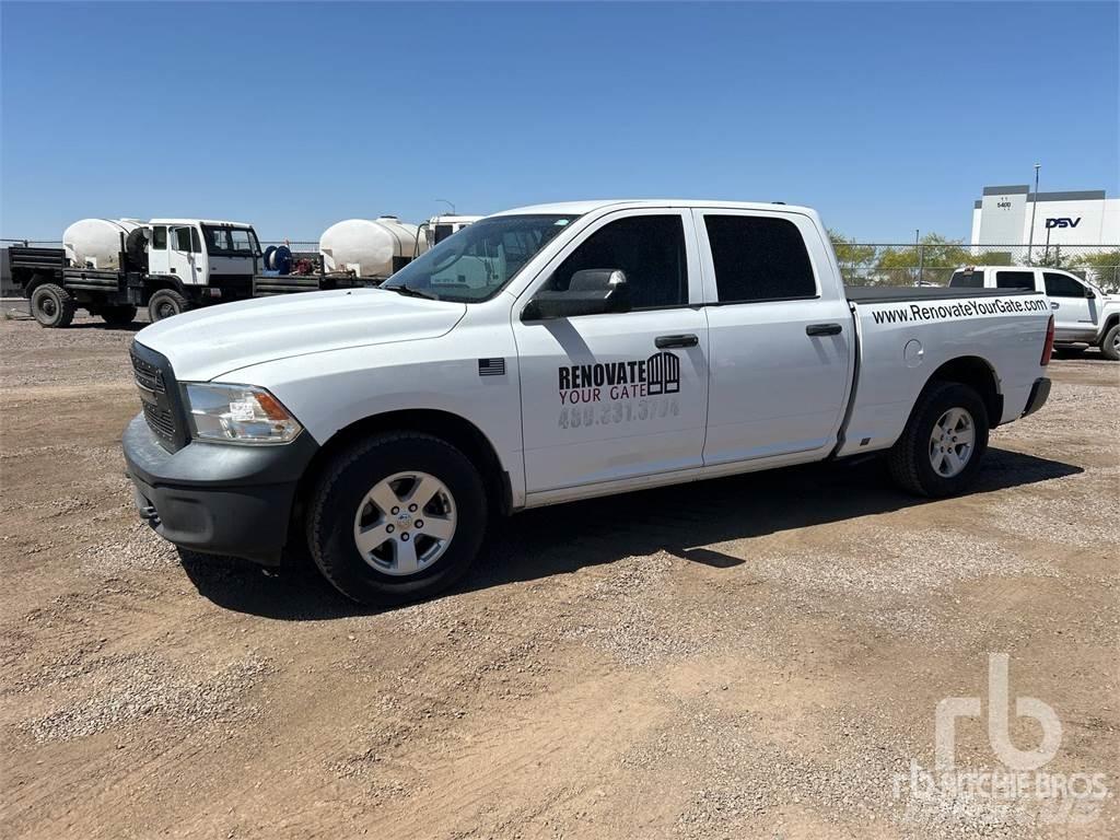 RAM 1500 Pikapai / Bortiniai sunkvežimiai