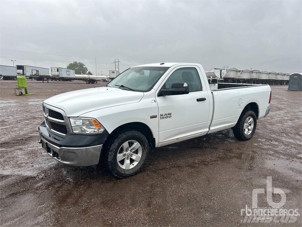 RAM 1500 Pikapai / Bortiniai sunkvežimiai