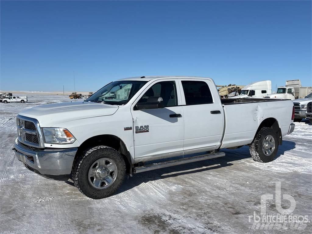 RAM 2500 Pikapai / Bortiniai sunkvežimiai
