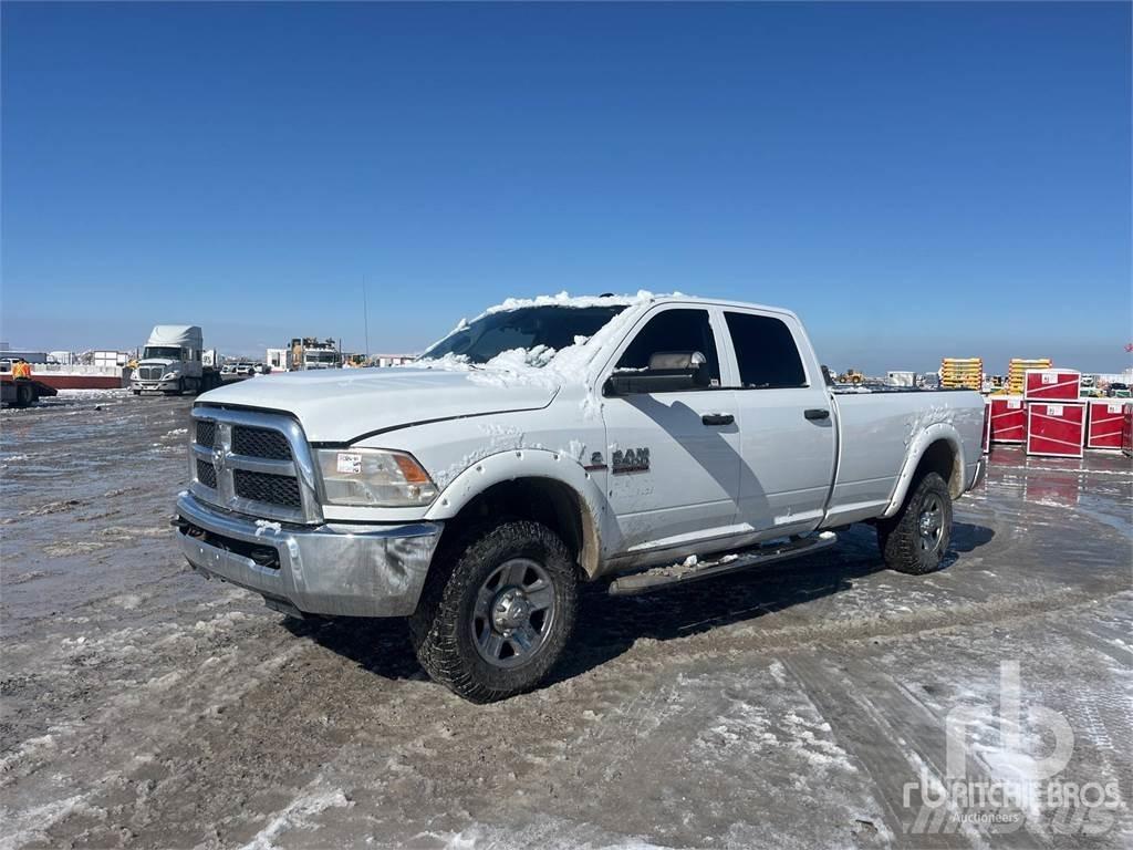 RAM 2500 Pikapai / Bortiniai sunkvežimiai