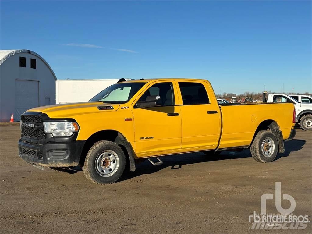 RAM 2500 Pikapai / Bortiniai sunkvežimiai