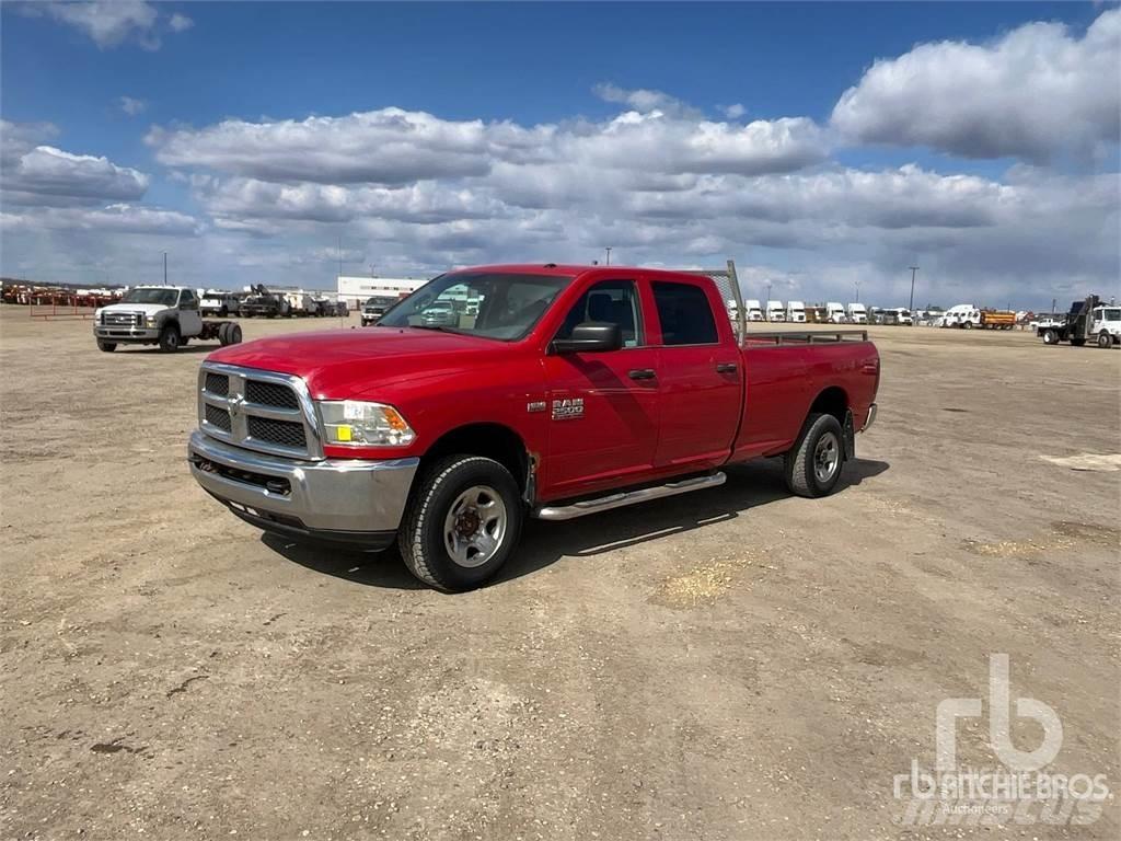 RAM 2500 Pikapai / Bortiniai sunkvežimiai