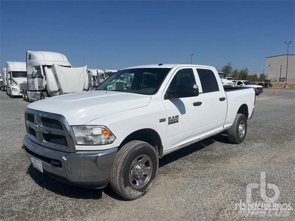 RAM 2500 Pikapai / Bortiniai sunkvežimiai