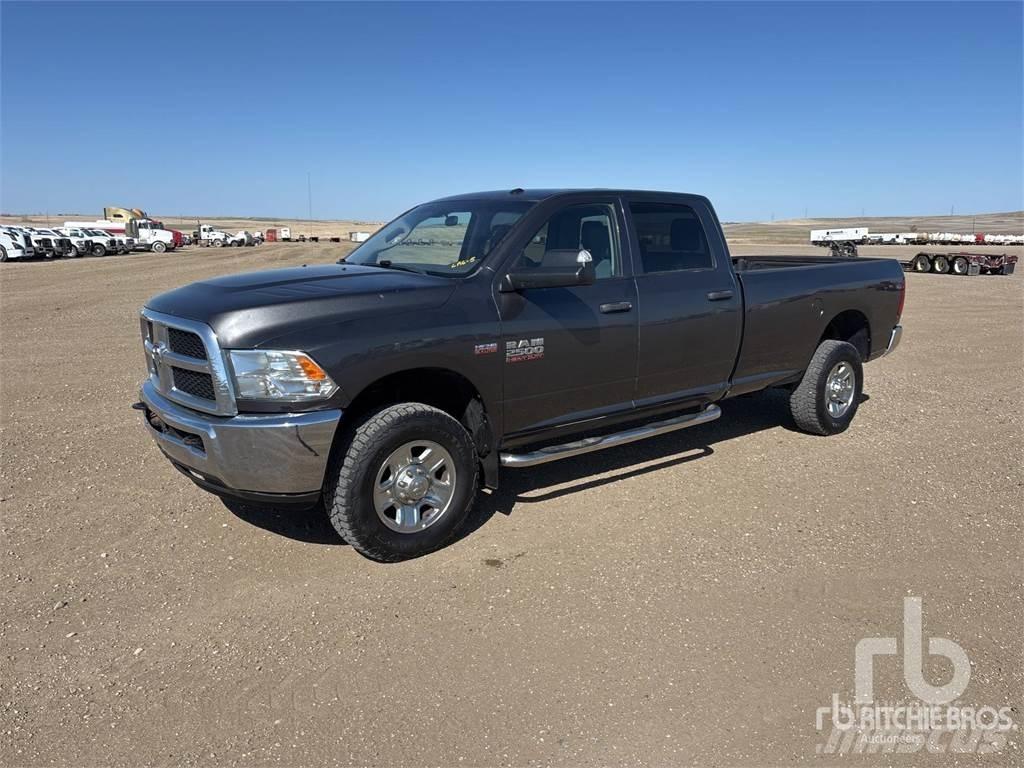 RAM 2500 Pikapai / Bortiniai sunkvežimiai