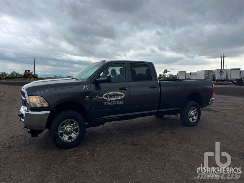 RAM 2500 Pikapai / Bortiniai sunkvežimiai