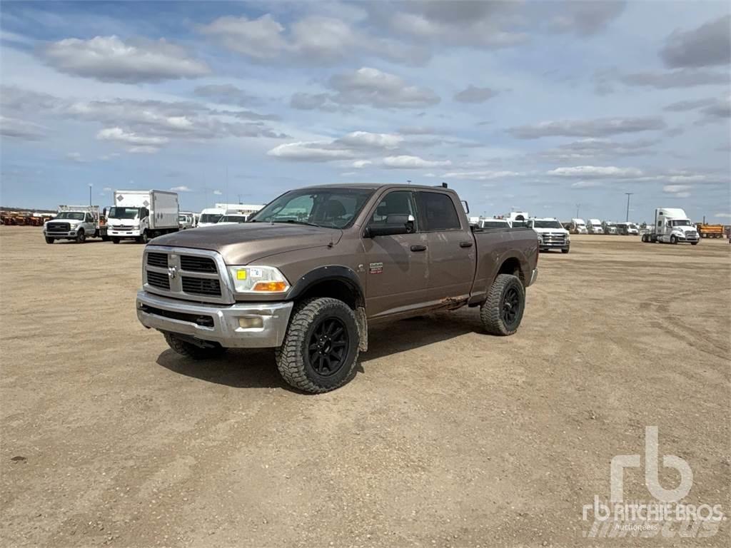 RAM 3500 Pikapai / Bortiniai sunkvežimiai