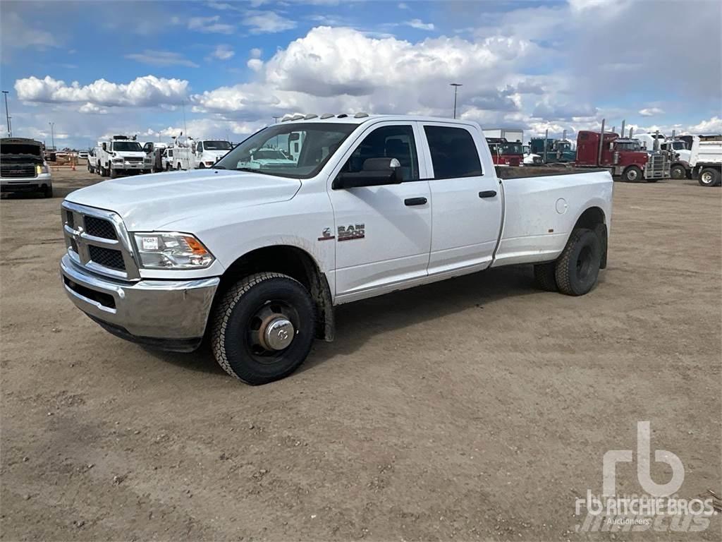 RAM 3500 Pikapai / Bortiniai sunkvežimiai
