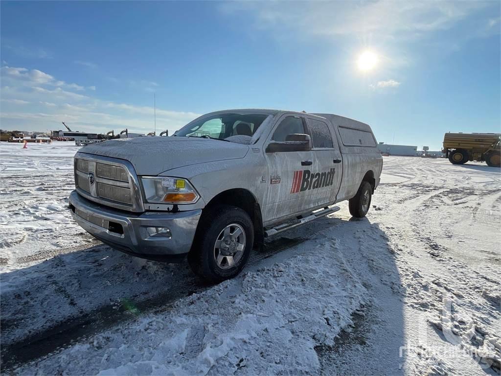 RAM 3500 Pikapai / Bortiniai sunkvežimiai