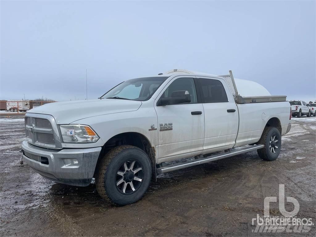 RAM 3500 Pikapai / Bortiniai sunkvežimiai