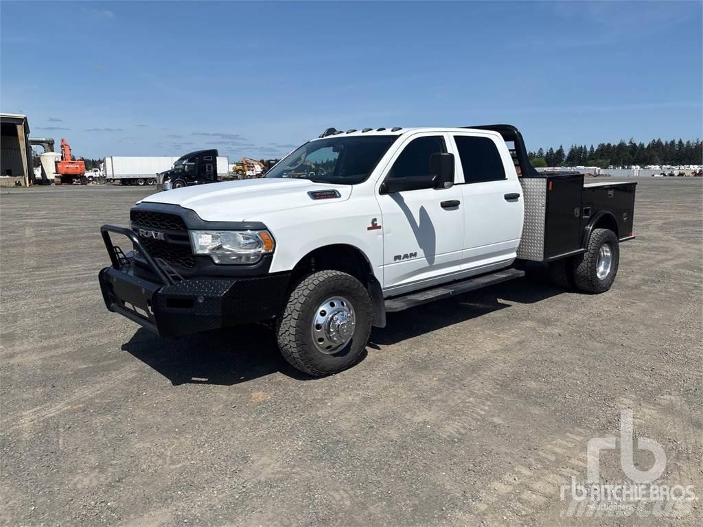 RAM 3500 Pikapai / Bortiniai sunkvežimiai
