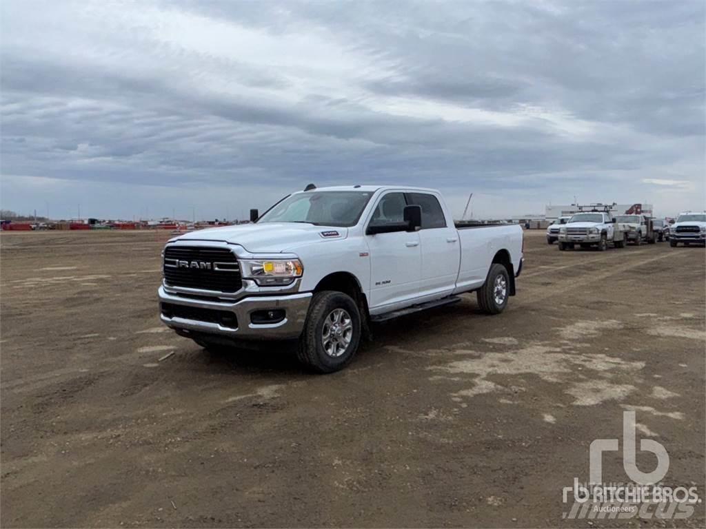 RAM 3500 Pikapai / Bortiniai sunkvežimiai