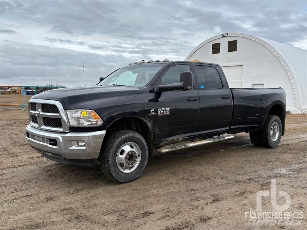 RAM 3500 Pikapai / Bortiniai sunkvežimiai
