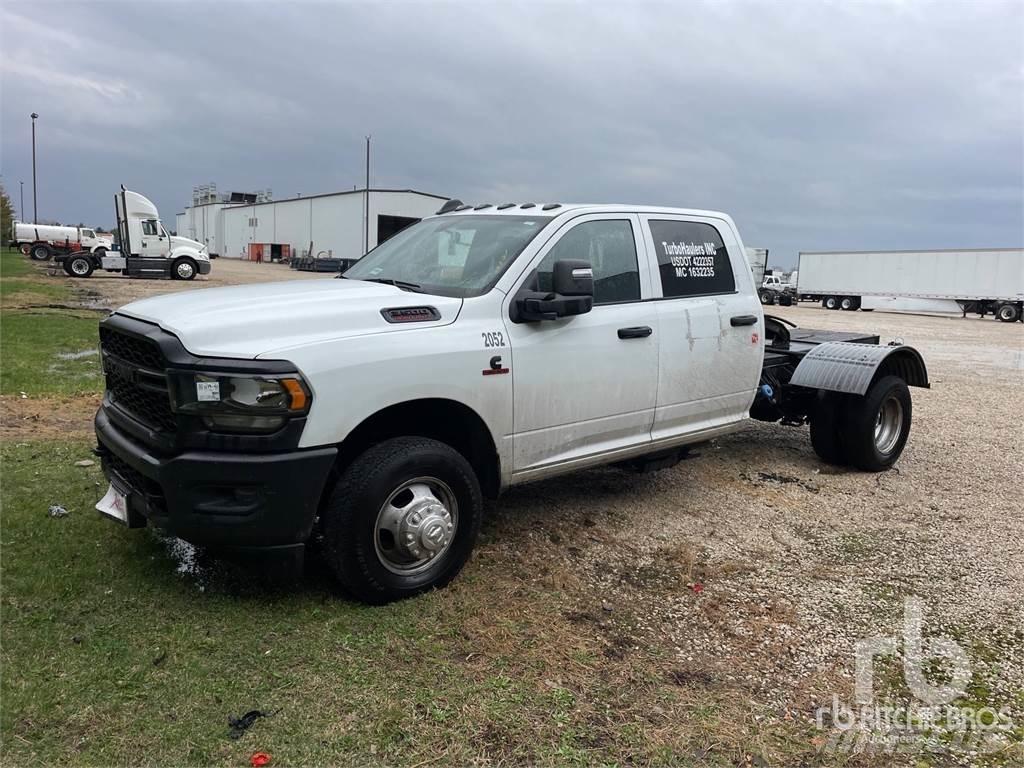 RAM 3500 Važiuoklė su kabina