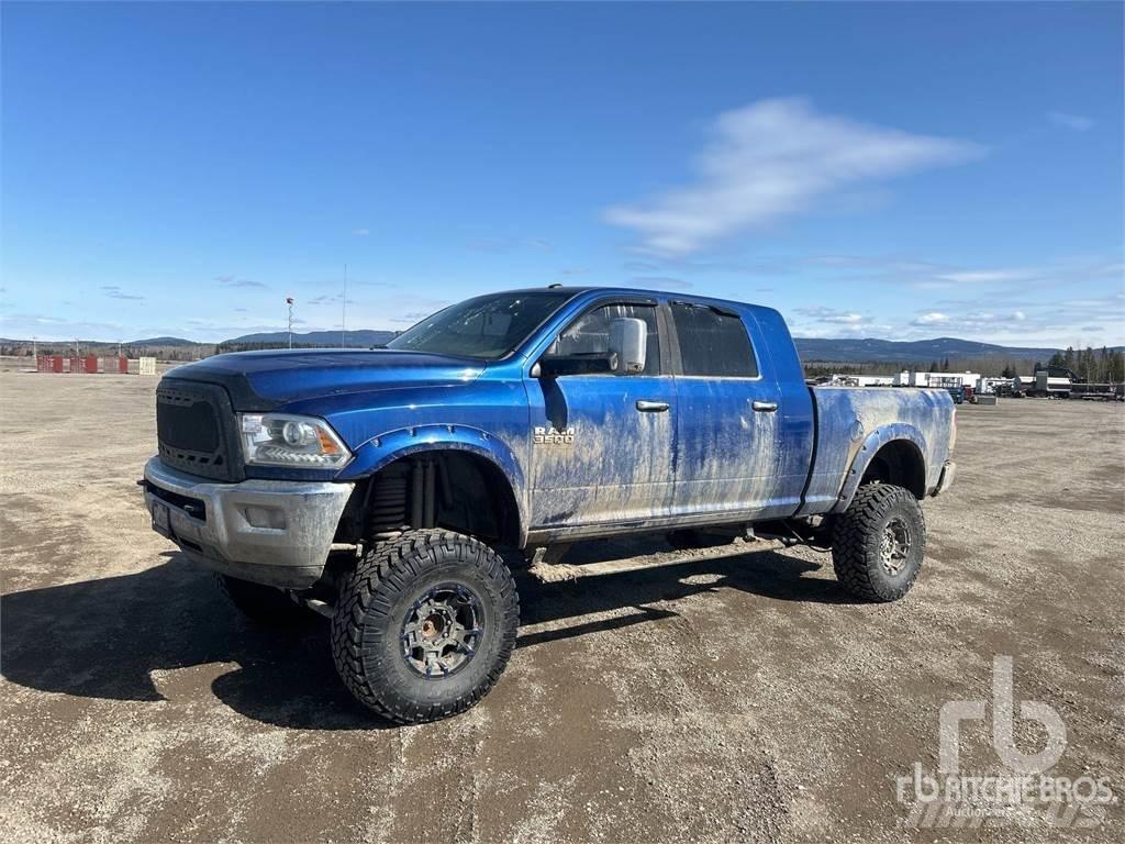 RAM 3500 Pikapai / Bortiniai sunkvežimiai