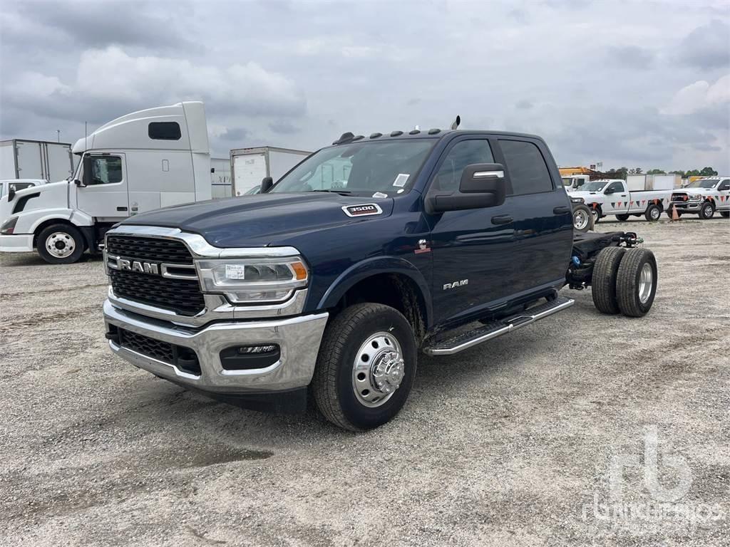 RAM 3500 Važiuoklė su kabina