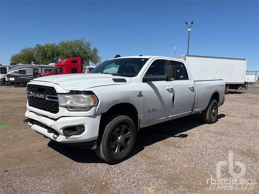 RAM 3500 Pikapai / Bortiniai sunkvežimiai