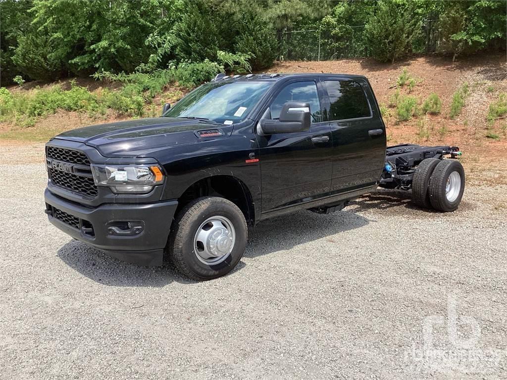 RAM 3500 Važiuoklė su kabina