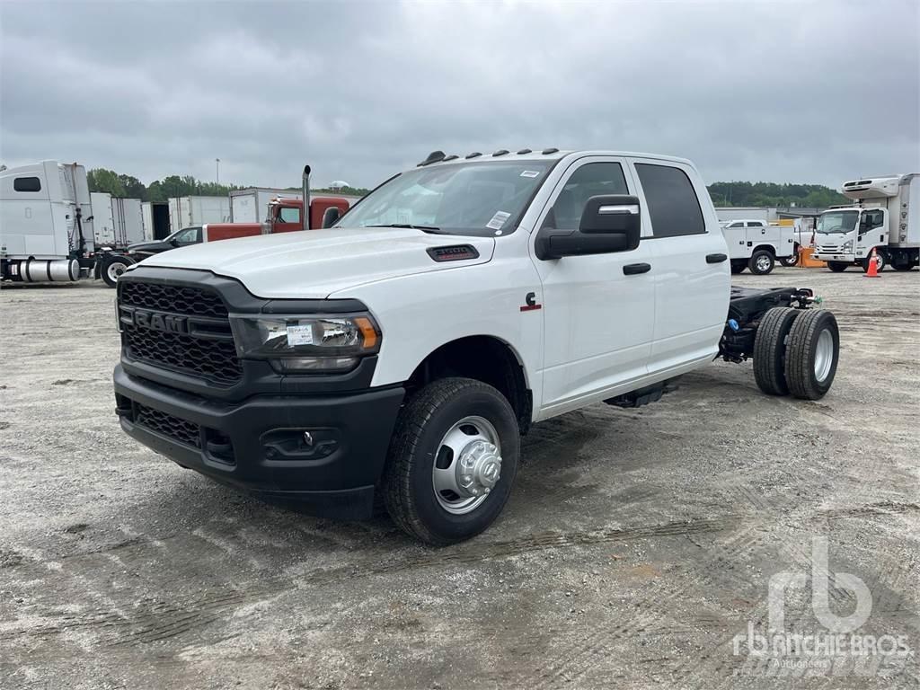 RAM 3500 Važiuoklė su kabina