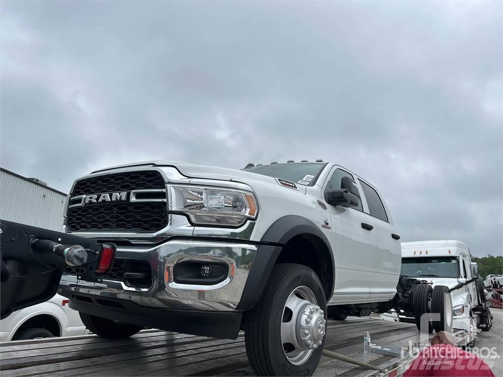RAM 4500 Važiuoklė su kabina
