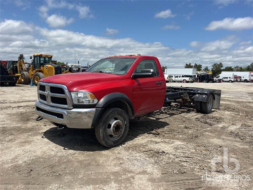 RAM 4500 Važiuoklė su kabina