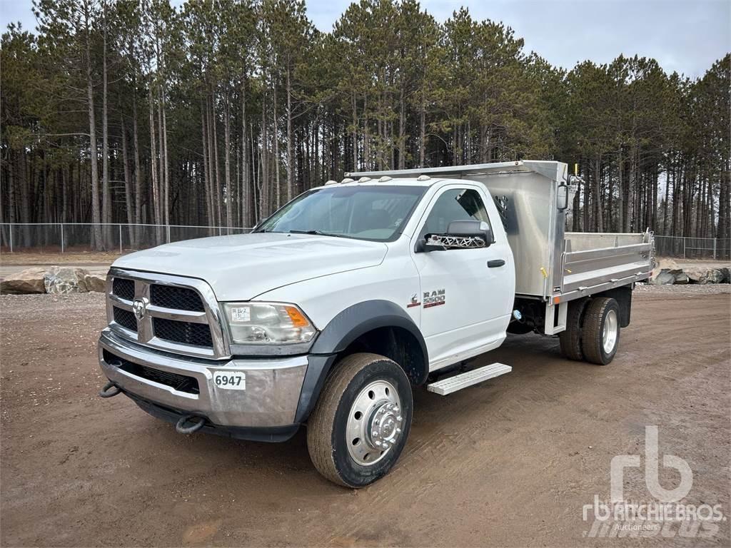 RAM 5500 Savivarčių priekabų vilkikai