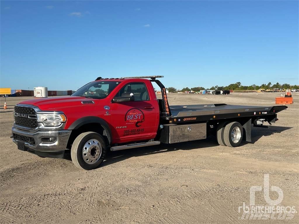 RAM 5500 Pagalbos kelyje automobiliai