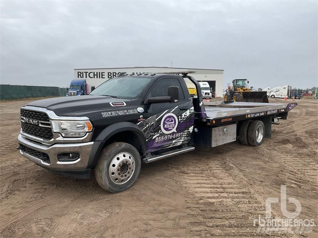 RAM 5500 Pagalbos kelyje automobiliai