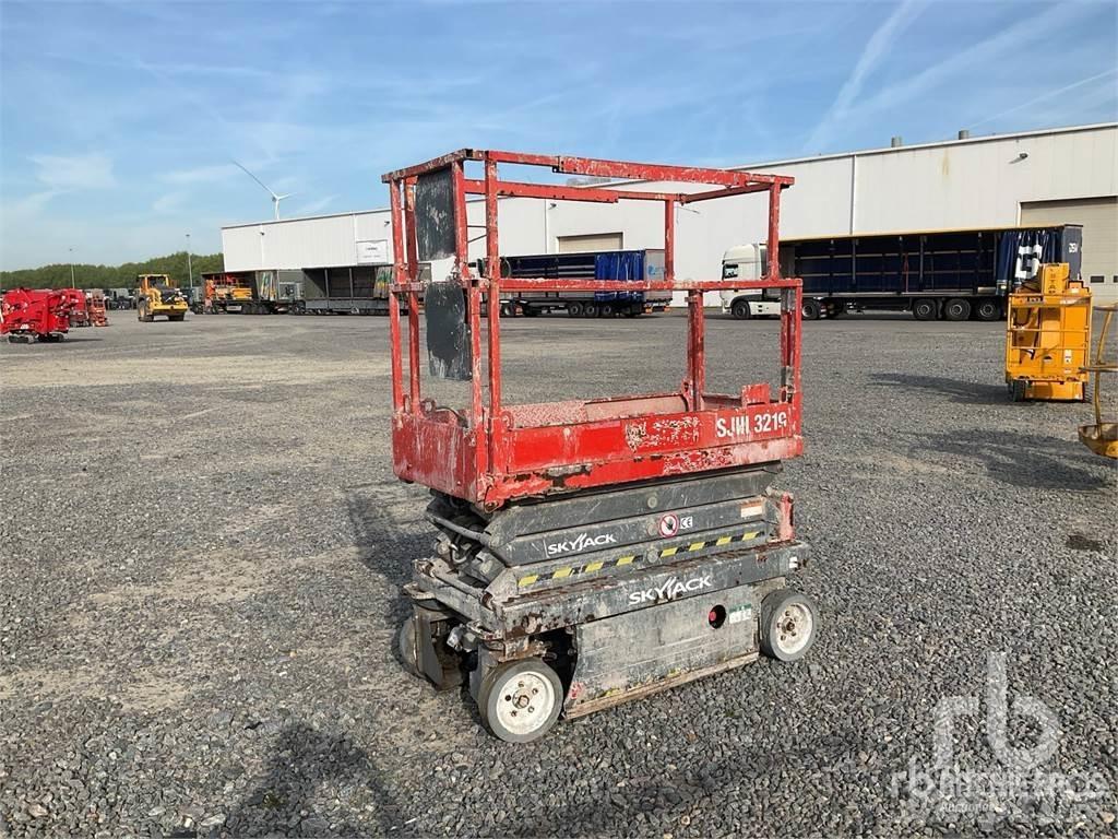 SkyJack SJ3219 Žirkliniai keltuvai