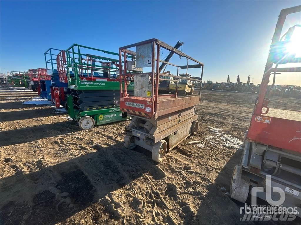 SkyJack SJ3220 Žirkliniai keltuvai