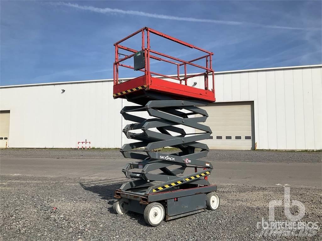 SkyJack SJ4632 Žirkliniai keltuvai