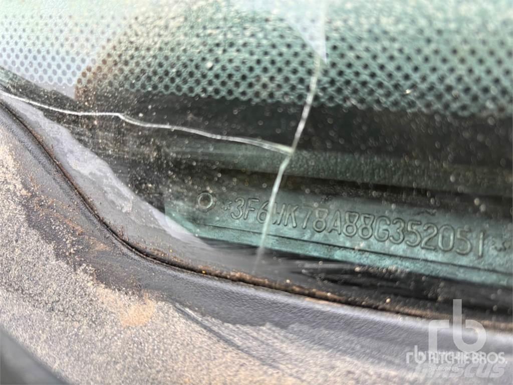 Sterling BULLET Visuotinės / bendrosios paskirties automobiliai