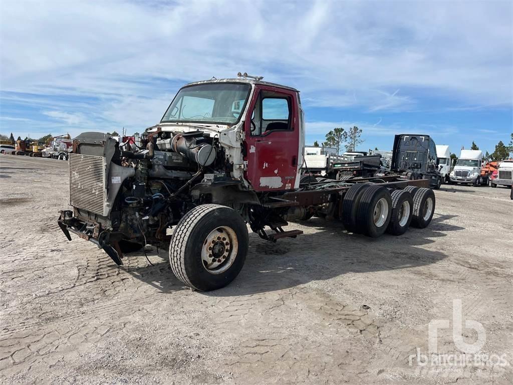 Sterling L9500 Važiuoklė su kabina