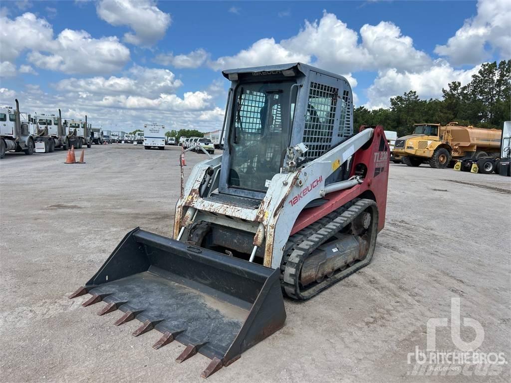 Takeuchi TL230 Krautuvai su šoniniu pasukimu