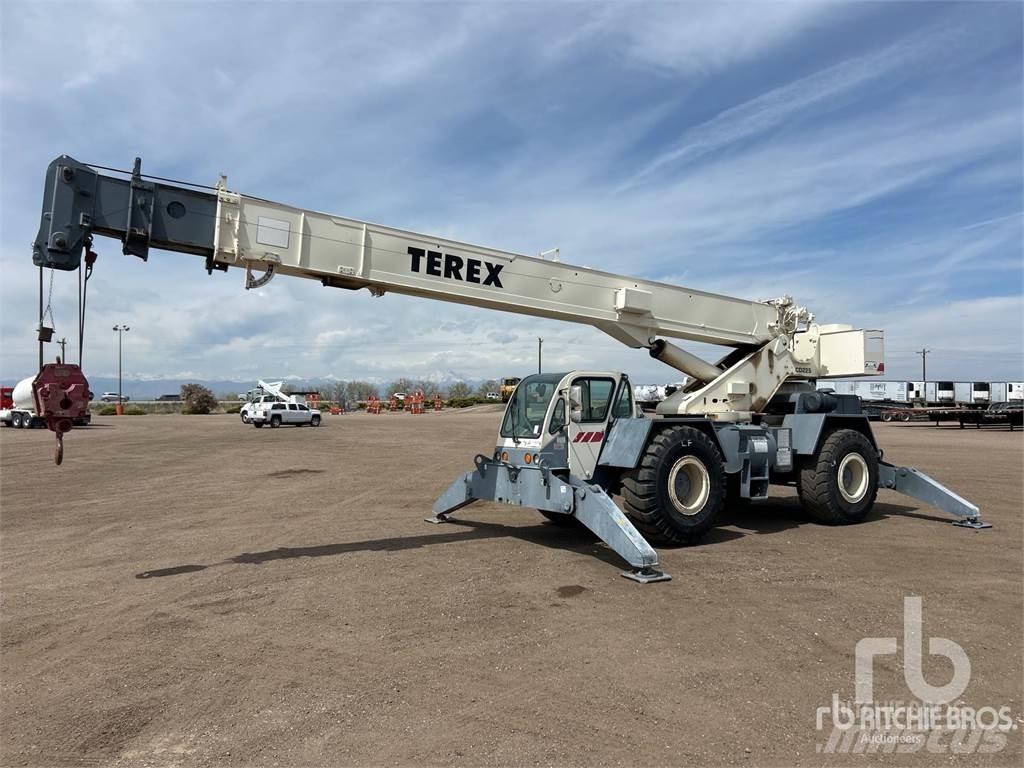 Terex CD225 Neapdoroto reljefo kranai