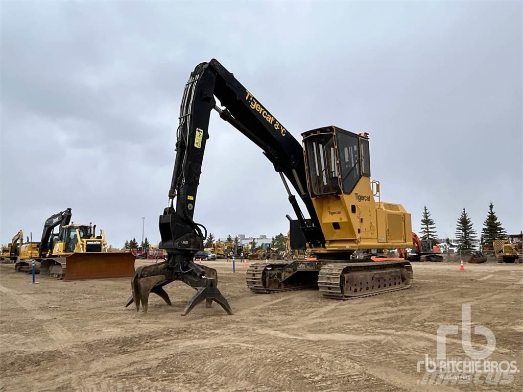 Tigercat 880 Strėliniai krautuvai
