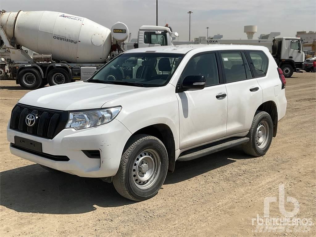 Toyota PRADO Pikapai / Bortiniai sunkvežimiai
