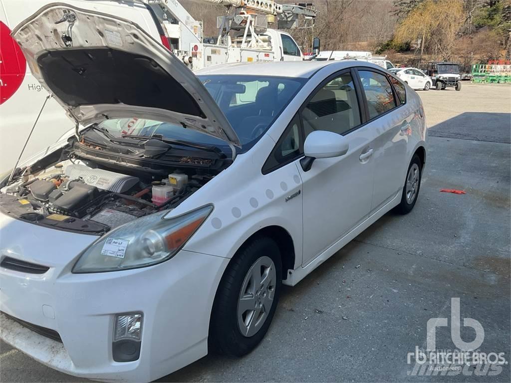 Toyota PRIUS Lengvieji automobiliai