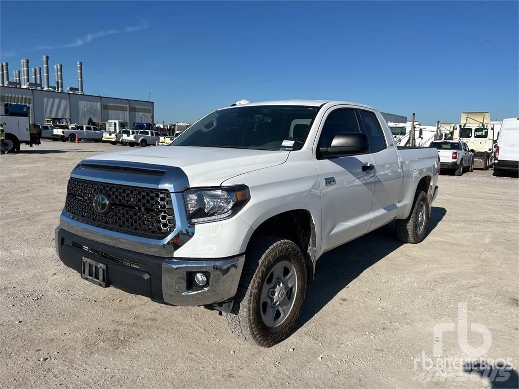Toyota TUNDRA Pikapai / Bortiniai sunkvežimiai
