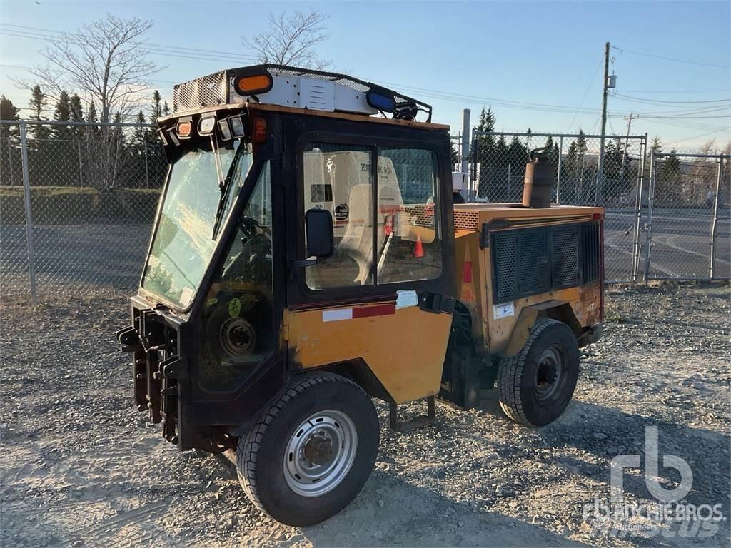 Trackless MT6 Sniego peiliai ir valytuvai